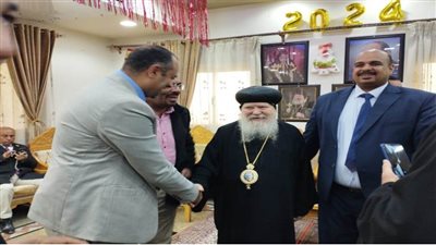 طلاب من أجل مصر بسوهاج تقدم الهدايا والألعاب للأطفال المسيحيين بمناسبة عيد الميلاد المجيد