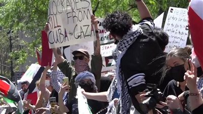عاجل.. اعتقال مئات المتظاهرين المؤيدين لفلسطين في الولايات المتحدة خلال احتجاجاتهم اليوم