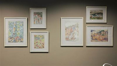 أعمال إنجي أفلاطون تزين مكتبة الإسكندرية