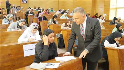 انطلاق امتحانات الفصل الدراسي الأول بجامعة السويس
