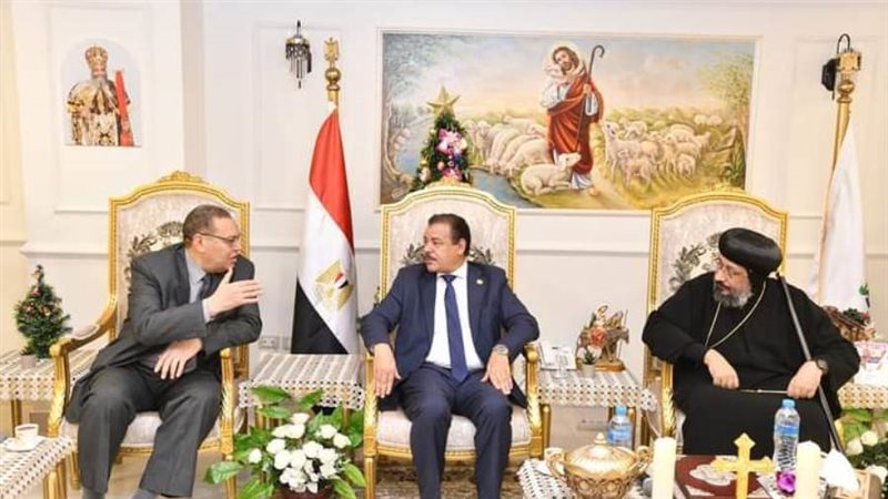 رئيس الجامعه ونائبه