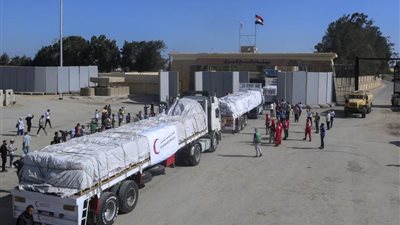 مصادر: قريبا ستدخل 400 شاحنة لغزة يوميا