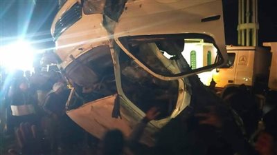 مصرع 3 أشخاص وإصابة 8 آخرين في حادث تصادم مروع بالبحيرة