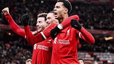 ليفربول يقلب تأخره لفوز صعب على فولهام في كأس رابطة المحترفين