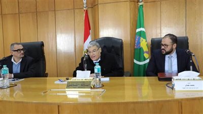 محافظ المنيا يؤكد اهتمام القيادة السياسية بقضايا الطفل