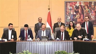 توقيع بروتوكولات بين الشركات الوطنية والعالمية العاملة في مجال إنتاج مستلزمات مشروعات المياه