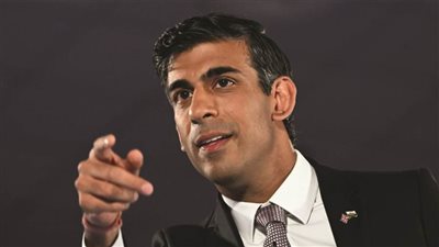 رئيس وزراء بريطانيا: المملكة المتحدة تعد أقرب الشركاء لأوكرانيا