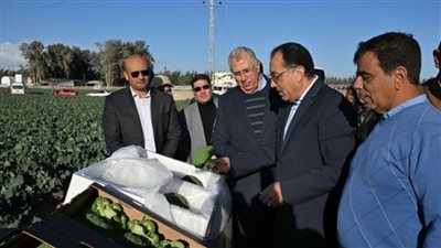 مدبولي يتفقد مزرعة شركة 