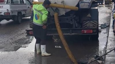 محافظ الإسكندرية: يؤكد رفع درجة الاستعدادات للتعامل مع تداعيات النوة الحالية