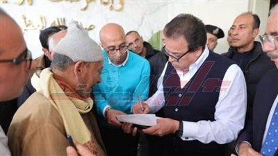 وزير الصحة يستجيب لاستغاثة والدة طفلة عمرها 4 أشهر تعاني من فشل كلوي
