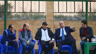    رئيس نادي الاتحاد السكندري يجتمع بالجهاز الفني واللاعبين قبل مواجهة 