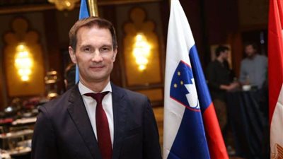 سفير سلوفينيا بالقاهرة: مصر تلعب دوراً محورياً وحاسماً لتحقيق الأمن والاستقرار بالمنطقة