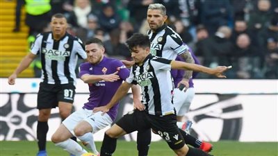 فيورنتينا يتعادل مع أودينيزي 2-2 في الدوري الإيطالي لكرة القدم