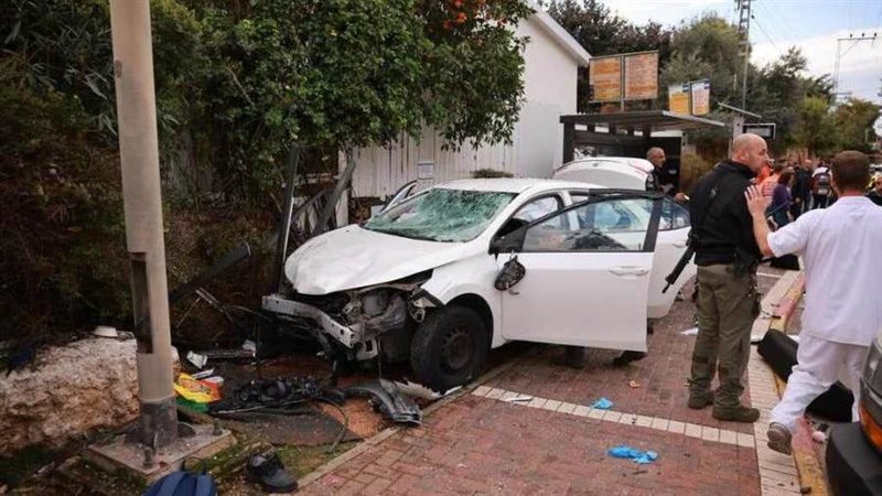 سيارة تدهس صهاينة