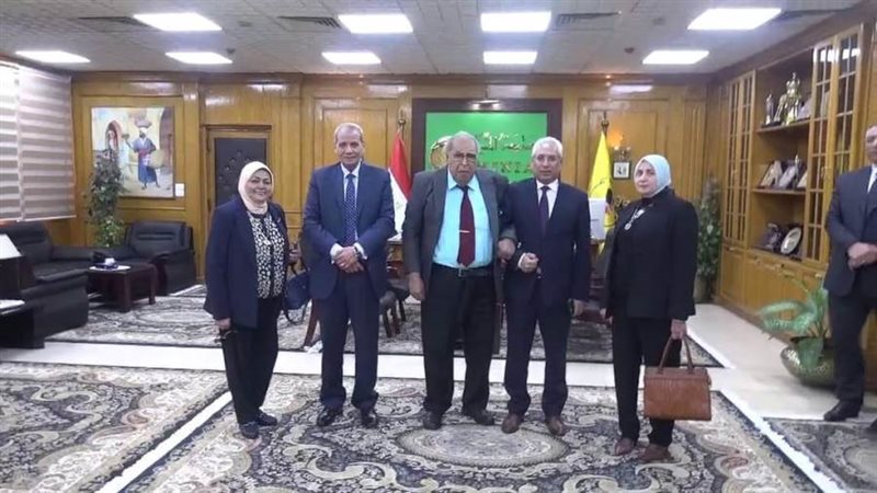 رئيس جامعة المنيا