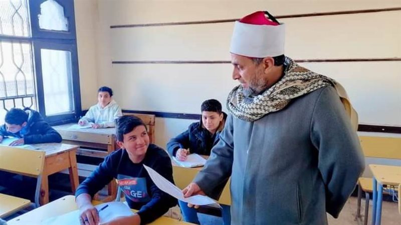 جانب من الامتحانات