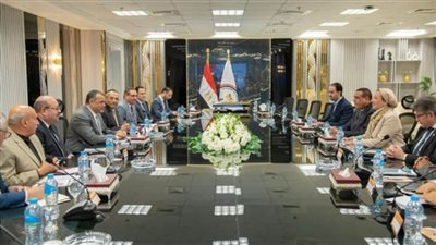 الإنتاج الحربي والبيئة والتنمية المحلية تبحث مستجدات الموقف التنفيذي لمشروعات البنية الأساسية