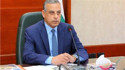 البدء في تركيب بلاط الإنترلوك بفرعيات شوارع حي غرب سوهاج بتكلفة ٤ ملايين جنيه 