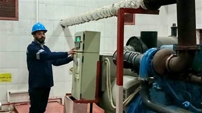 فرق مناوبات مياه الشرب بسوهاج يتفقد 135 موقع مياه شرب وصرف صحي خلال الأسبوع الماضي للتأكد من التشغيل والصيانة القياسية وجودة المياه المنتجة