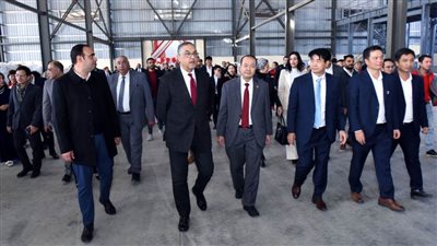 رئيس هيئة الاستثمار يفتتح أول مصنع باستثمارات فيتنامية 100% في مصر