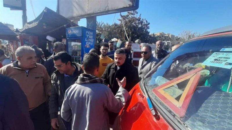 حملات مكثفة على مواقف