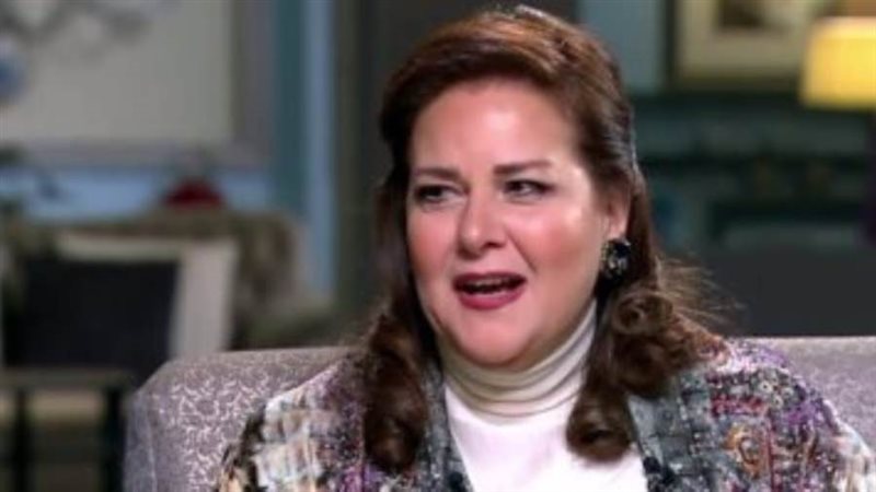 دلال عبد العزيز