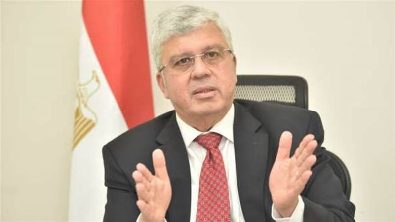 د. أيمن عاشور وزير