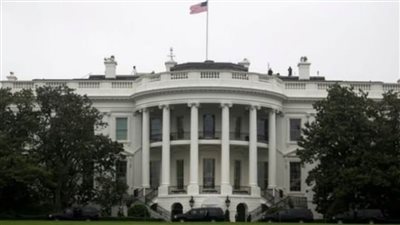 البيت الأبيض: لا نسعى للنزاع مع أي طرف.. وتوقف ضرباتنا مرهون بوقف هجمات الحوثيين