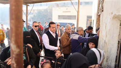 وزير الصحة يحيل مدير صيدلية مستشفى حلوان العام والعاملين بها للتحقيق الفوري
