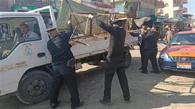 حملات لإزالة التعديات والإشغالات ومراقبة الأسواق في 3 محافظات