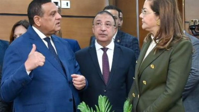 محافظ الإسكندرية