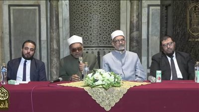 عاجل.. المحاضرون بالجامع الأزهر يفندون مزاعم المشككين في المعجزة الربانية