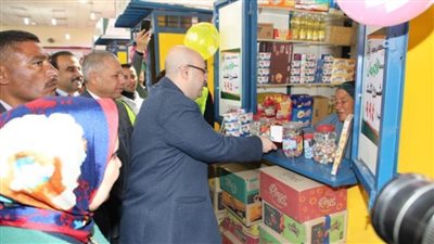 تسليم 45 كُشكاً على الأسر الأولى بالرعاية ببني سويف