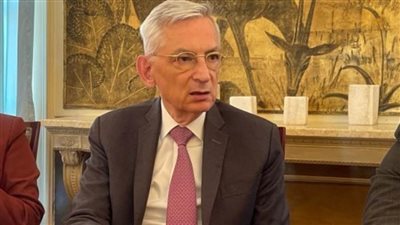 سفير فرنسا الجديد لدى مصر يصل إلى القاهرة