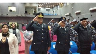 بالأعلام والغناء الوطني الوادي الجديد تحتفل بعيد الشرطة الـ72على مسرح سينما هيبس