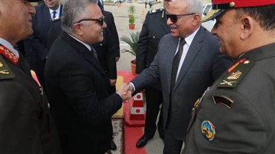 رئيس جامعة السويس يشارك في احتفالات عيد الشرطة ٧٢