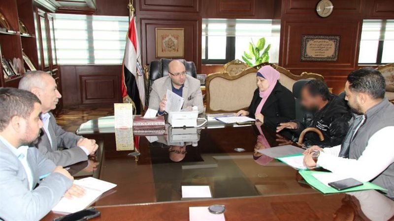 لقاء محافظ بنى سويف