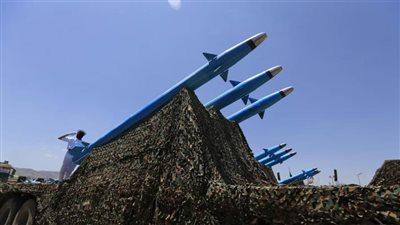 الجيش الأمريكي: تدمير صاروخ حوثي مضاد للسفن كان في وضع الاستعداد للإطلاق