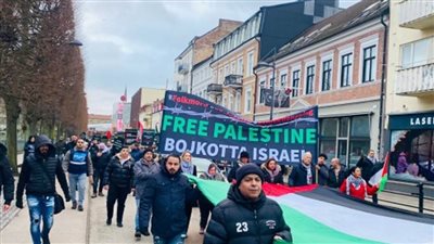 مسيرة جماهيرية حاشدة في مدينة هلسنبوري السويدية