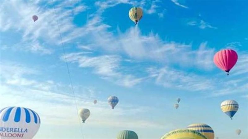 رحلة بالون طائر