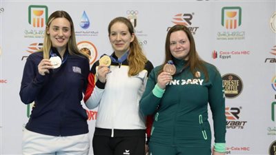 الألمانية دورين فينيكانب تحرز ذهبية ٢٥ م مسدس سريع ببطولة كأس العالم للرماية 