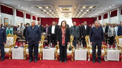 وزيرة التخطيط: 