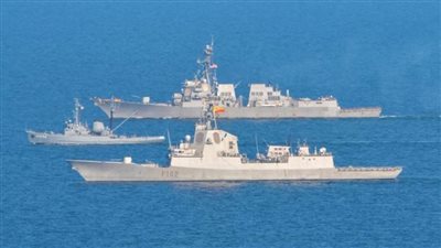 عاجل.. الحوثيون يهاجمون المدمرة الأمريكية USS Gravely 