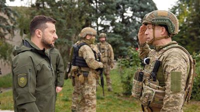 عاجل.. الخلافات بين زيلينسكي وقائد جيشه وصلت إلى طريق مسدود