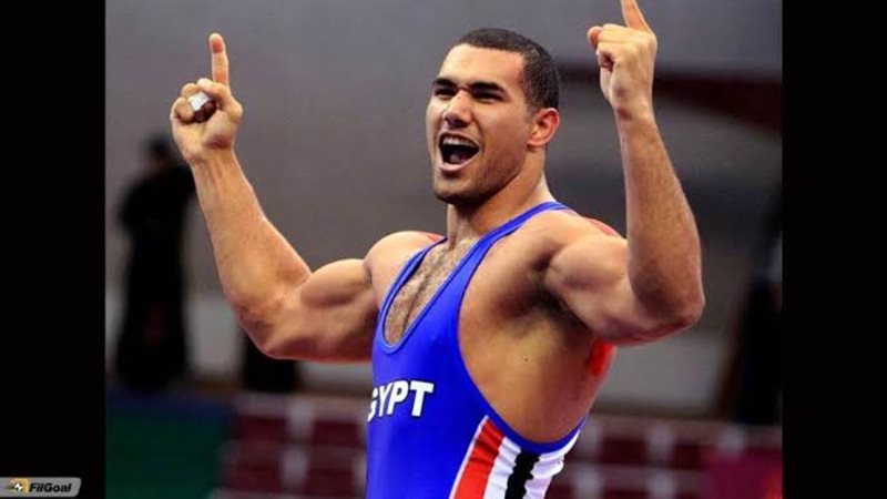 المصارعة تعسكر فى