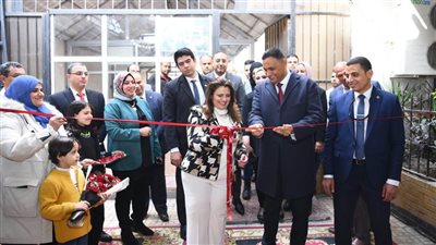 وزارة الهجرة تصدر تقريرا حول إنجازات المبادرة الرئاسية 