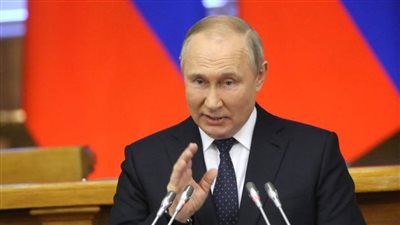 بوتين: البشرية لن تكون قادرة على الاستغناء عن النفط والغاز في المستقبل القريب
