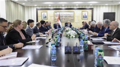 اشتية: ممثلو عدد من الدول التي علقت تمويلها للأونروا أكدوا استئناف دولهم للتمويل في غضون أسابيع