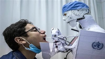 روبوت يساعد الطواقم الطبية في مستشفيات بريطانيا