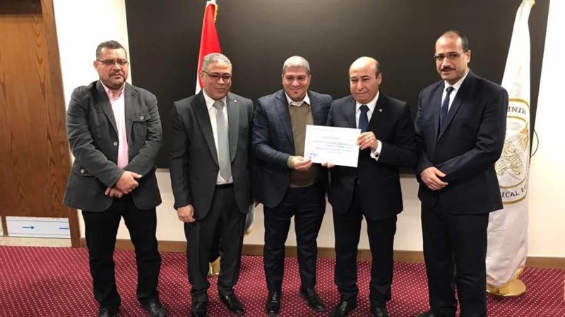 تكريم مسئول أمن تعليم